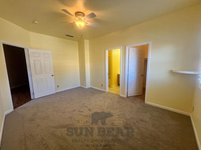 Building Photo - 2 Bedroom at the Reosrt at Tanamera - Reno! - Garage, Pool, Pet Friendly!