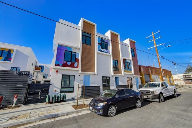 Building Photo - ArtHaus Six