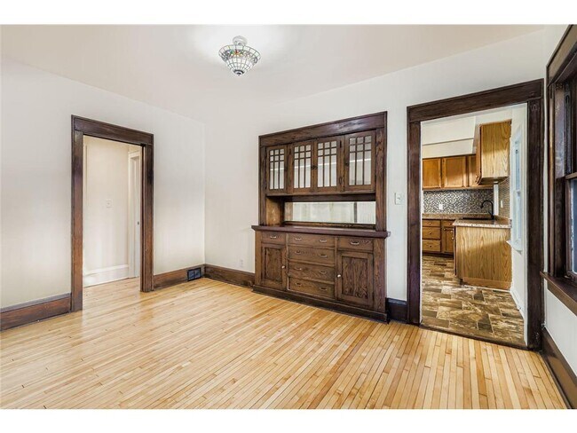 Building Photo - 1683 Minnehaha Ave E