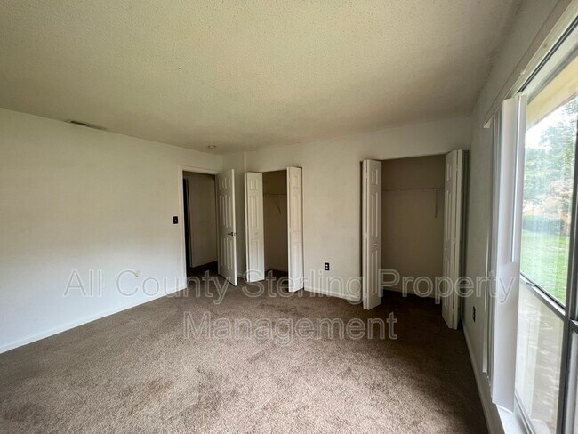 Building Photo - 1810 NW 23rd Blvd