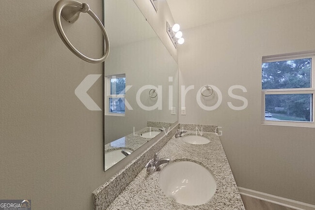 Building Photo - 236 Sunrise Cir