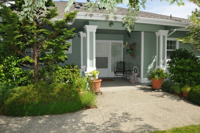 Building Photo - 2Bd/2.5Ba Issaquah Condo