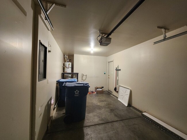 Building Photo - Sleek 2 story home with tile in most living areas and upgraded kitchen.
