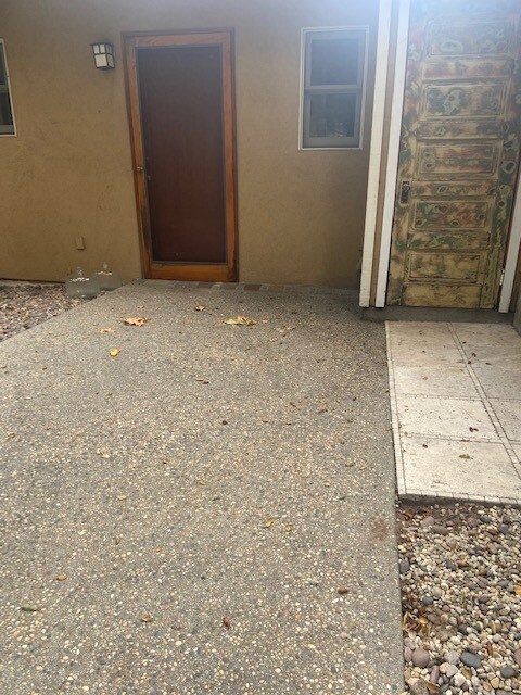 Building Photo - 1268 Old Topanga Canyon Rd