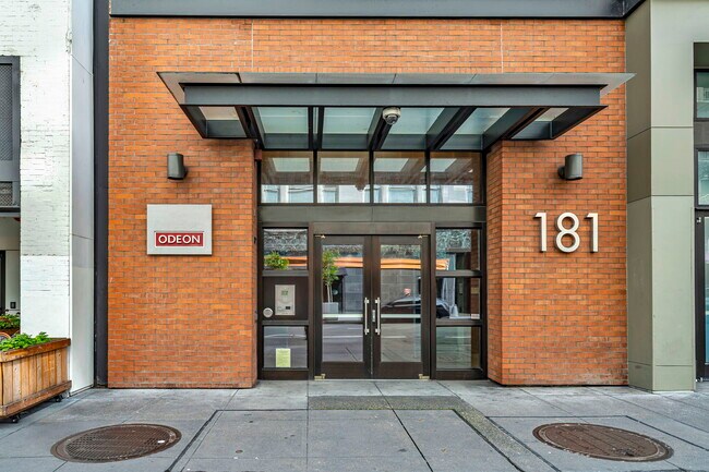 Building Photo - 181 O'Farrell St