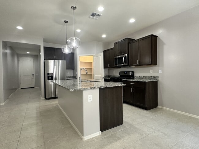 Building Photo - 7303 S Via Tierra Mesa