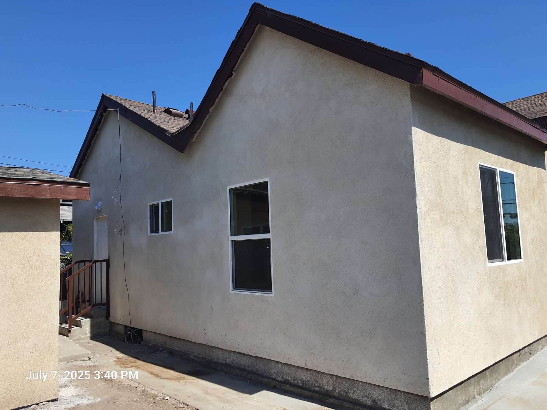 Exterior - 1221 W 152nd St