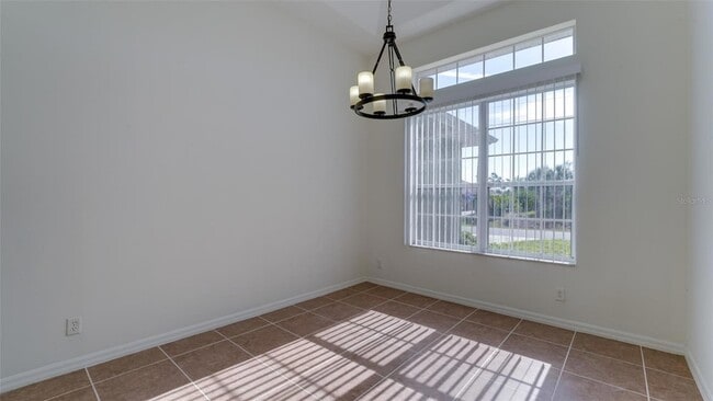 Building Photo - 5279 Lovett Rd