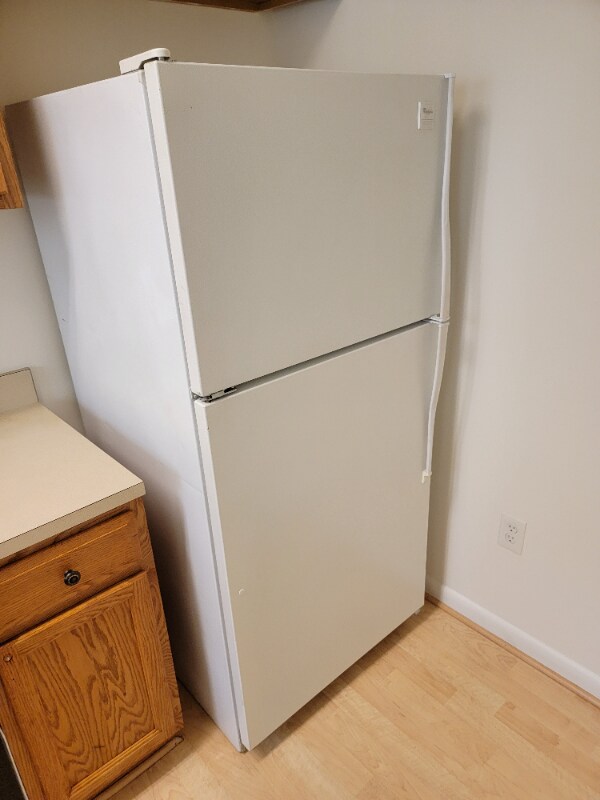 Building Photo - 815 Stoll St