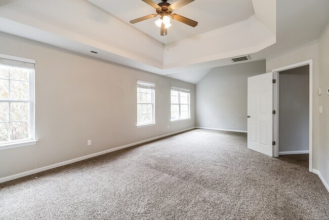 Building Photo - 3912 Parkers Fry