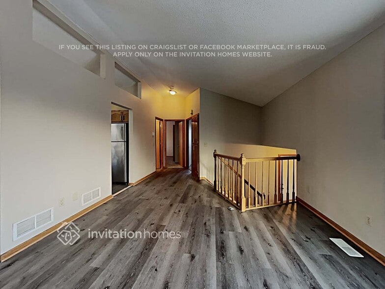 Building Photo - 3746 Hamlet Ave N