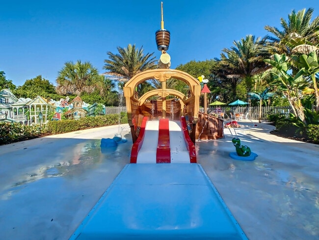 Building Photo - 820 Longboat Dr