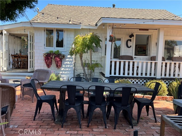 Building Photo - 1262 Catalina St