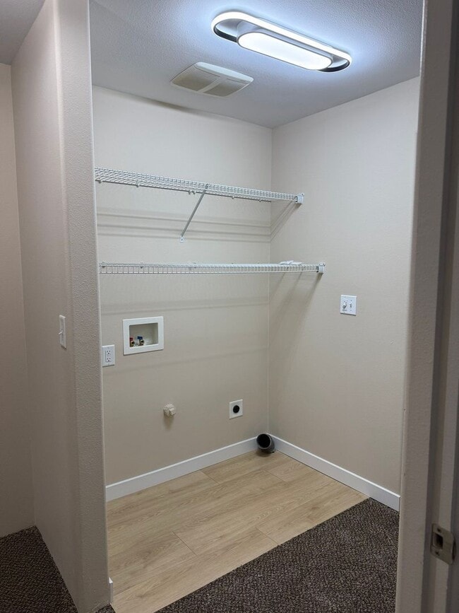 Building Photo - 870 Spurlock St
