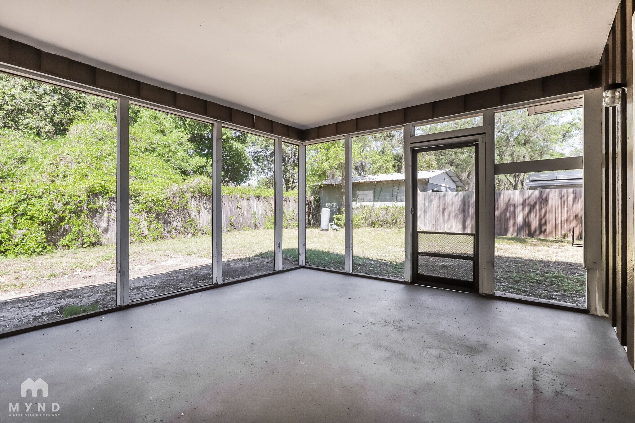 Building Photo - 6822 Oakdale Dr