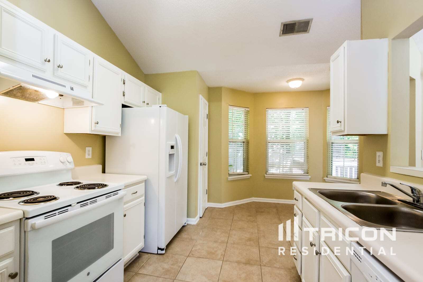 Building Photo - 2084 Cherokee Ridge Trail NW