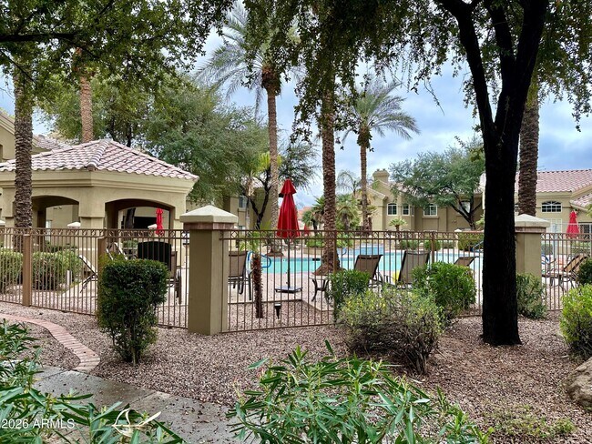 Building Photo - 5335 E Shea Blvd