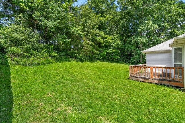 Building Photo - 3 Bedroom Home For Rent in Sango Area!