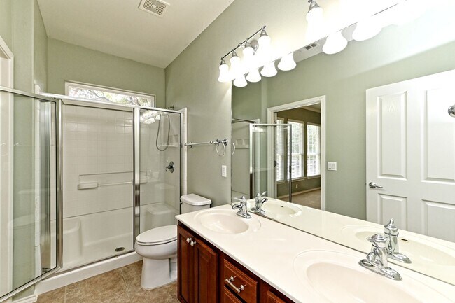 Building Photo - 533 Mill Pond Path