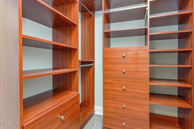 Building Photo - 616 N Boylan Ave