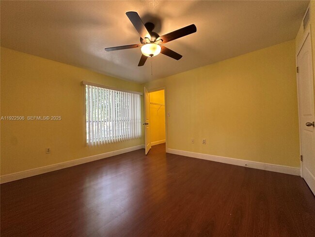 Building Photo - 2627 NW 33rd St