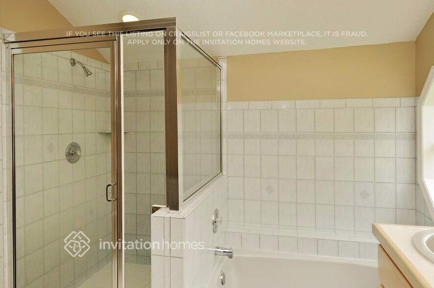 Building Photo - 908 35th Ave Dr W