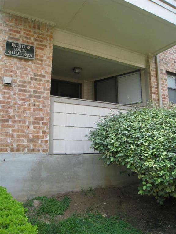 Building Photo - 2500 Burleson Rd