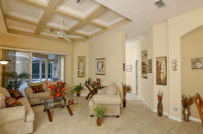 Building Photo - 692 Shadow Bay Way