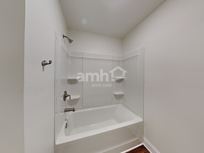 Building Photo - 1300 Ashlyn Ct