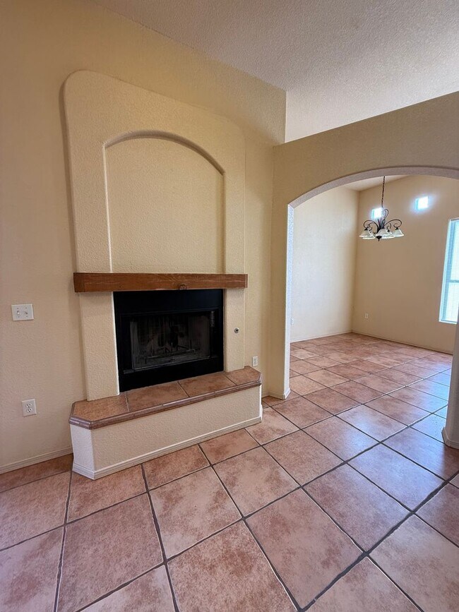 Building Photo - 4804 Camino Dos Vidas