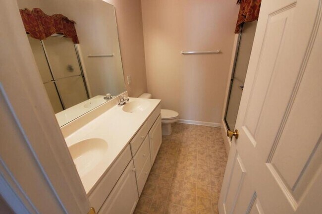 Building Photo - Single Level Townhouse in Campbell County