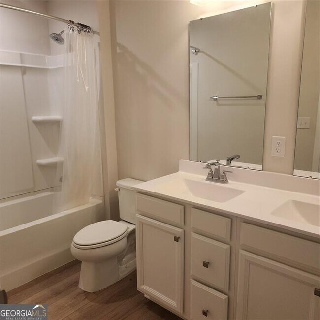 Building Photo - 168 Salt Lk Ln