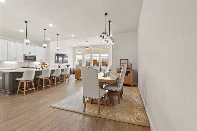 Building Photo - 10122 Water Harbor Dr