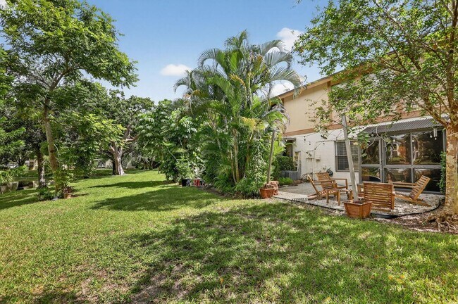 Building Photo - 3037 NW 48th Ave