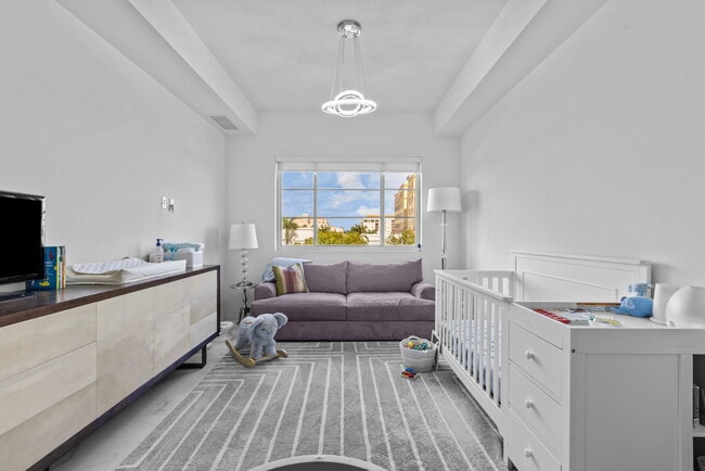 Building Photo - 155 E Boca Raton Rd