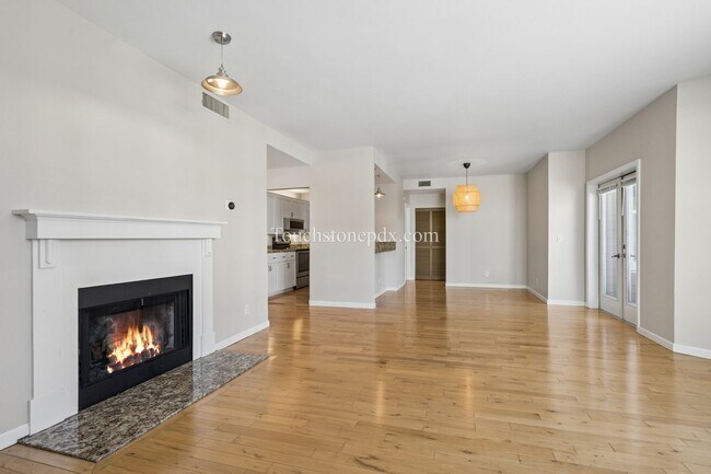 Building Photo - 1630 S Harbor Way