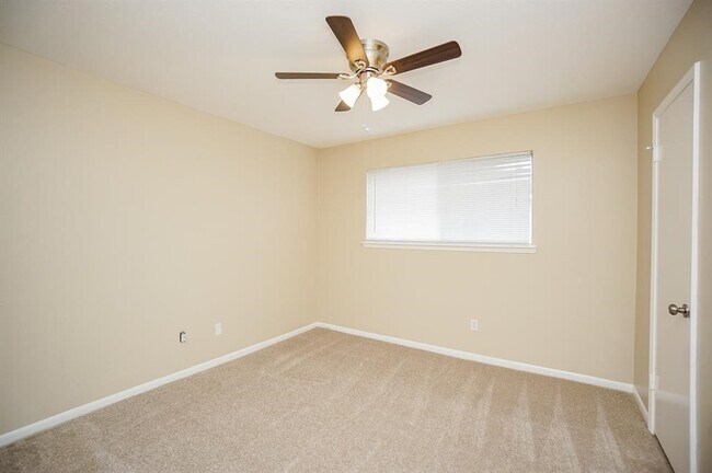 Building Photo - 13626 Woodchester Dr