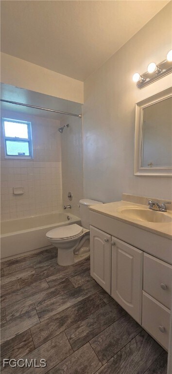 Building Photo - 933 SE 23rd Pl