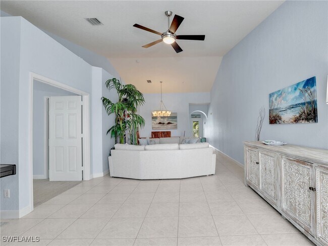 Building Photo - 2110 Cay Lagoon Dr