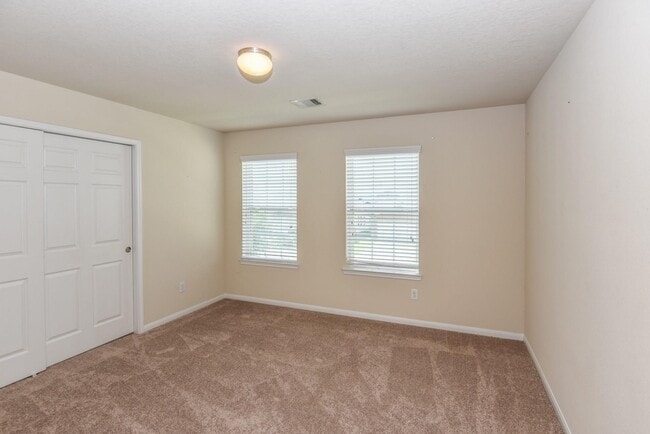 Building Photo - 5827 Annatto Dr
