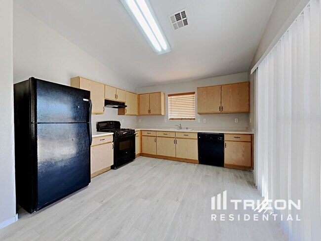 Building Photo - 6225 Grizzly Gorge St