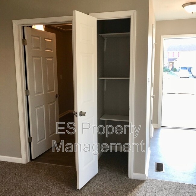 Building Photo - 5412 Pommel Ct