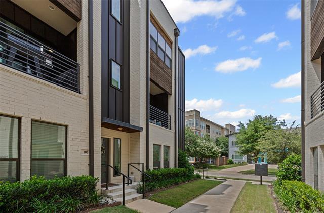 Building Photo - 2741 Merrimac St