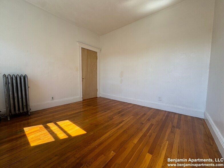 Building Photo - 9A Egremont Rd