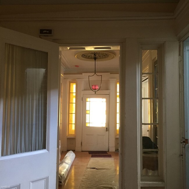 Building Photo - 7 br, 4 bath House - Chauncey's Place