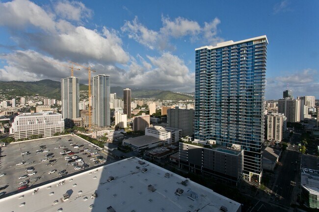 Building Photo - 1388 Kapiolani Blvd