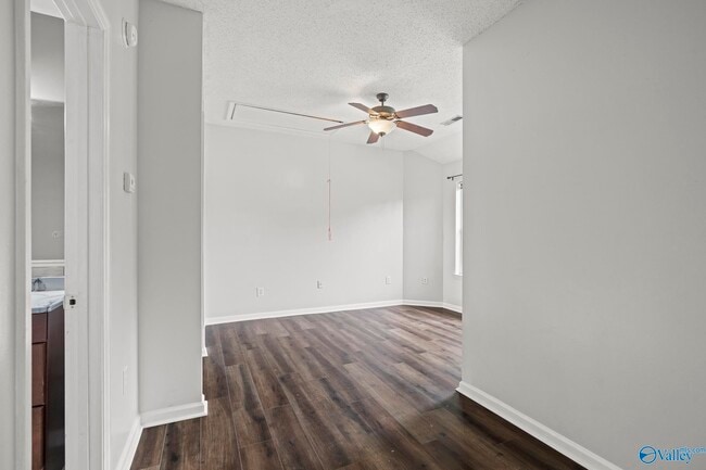 Building Photo - 152 Liberty Dr