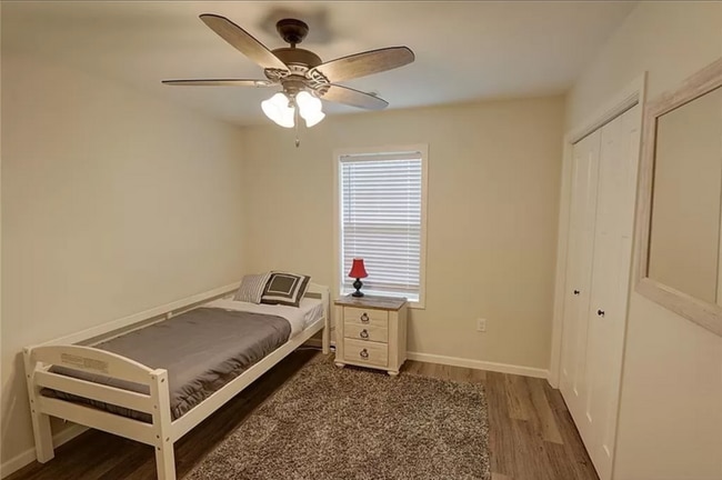 Building Photo - 10008 Aspen Ln