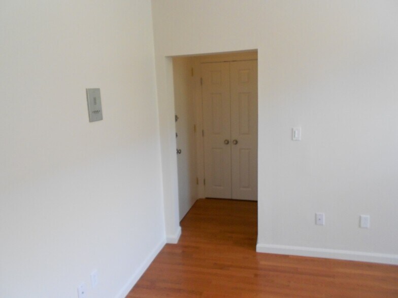 18-22 - 1 Haviland St