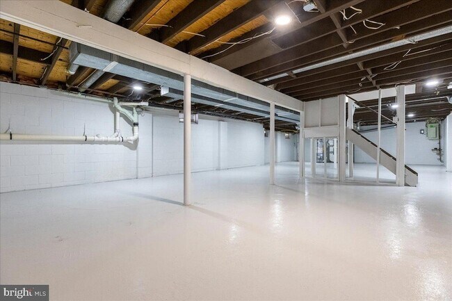 Building Photo - 27 Cartwright Dr